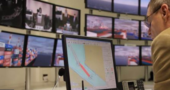 Schiffsführung mit 13.100 TEU